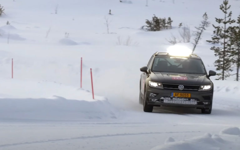 Pneumatika Bridgestone Blizzak LM-005 zvíťazila v tohtoročnom teste ACE/ARBÖ/GTÜ vďaka vynikajúcim vlastnostiam na mokrom povrchu